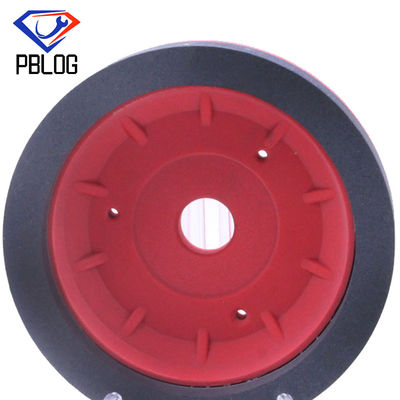La velocità massima di una lamina di laminazione è inferiore a 1000 rpm.