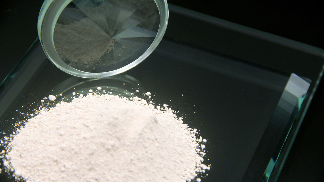 L'ossido di vetro del cerio spolverizza il ODM bianco di colore della polvere di vetro della terra rara