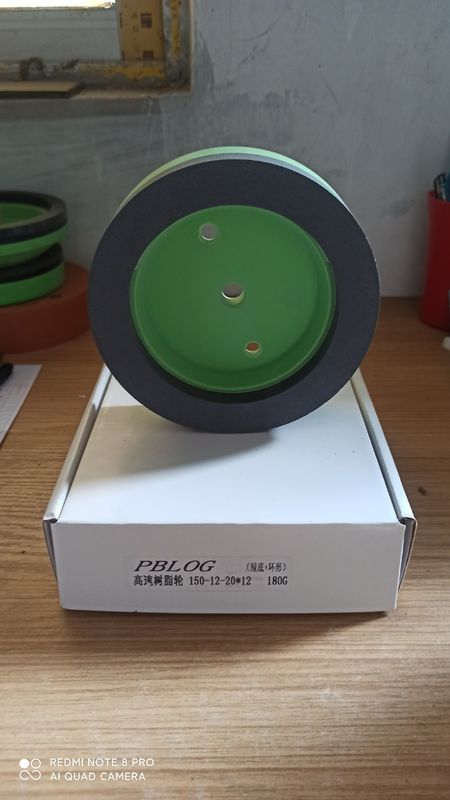 Durezza della ruota della tazza di resina sottile 120#-240# Grit per la rettifica del vetro inferiore a 2800 RPM